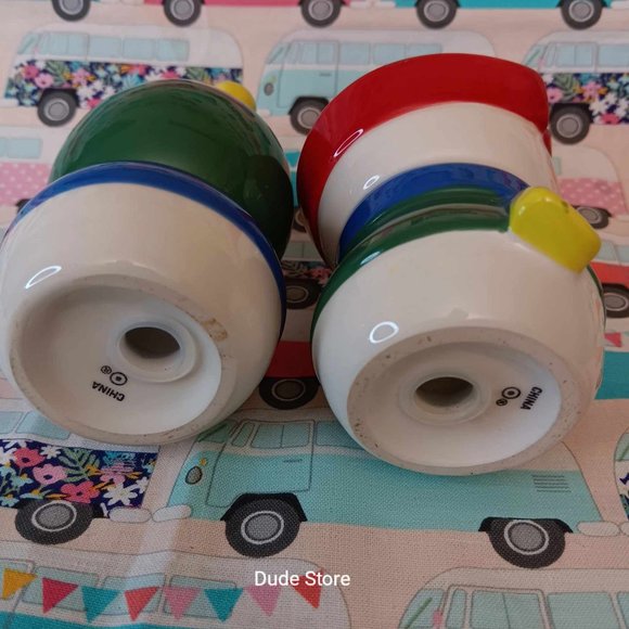 SNOWMEN 4-inch Christmas Salt & Pepper Shakers - 2 & 3 Holes - Ceramic - Picture 5 of 6